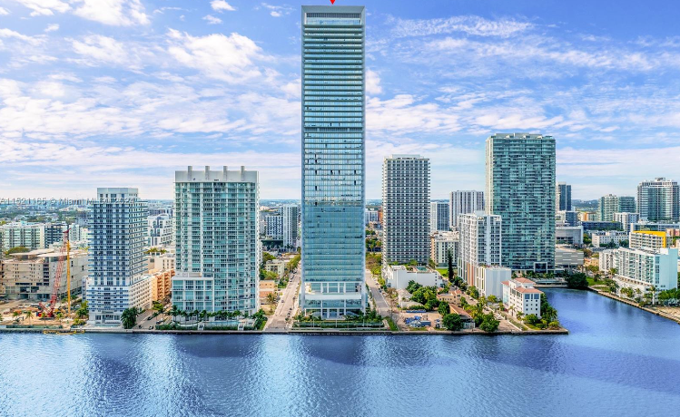 Premium Luxury Aparmets in the Heart of Miami